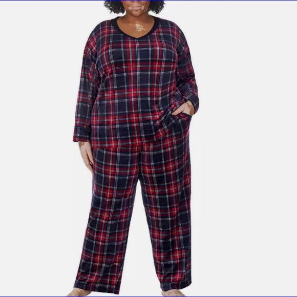 NAUTICA Silky Fleece 2-Piece Pajama Set V-Neck - Various Sizes / Patterns - EUC - Picture 12 of 13
